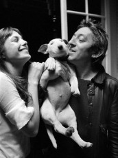 Jane Birkin and Serge Gainsbourg with Bull terrier Nana / 1977