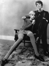 Twiggy and Justin de Villeneuve by Phillip Townsend / 1967