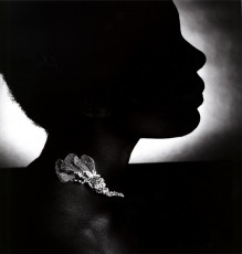 Ebony - Goldbrosche mit Perlen besetzt by F.C. Gundlach (1972)