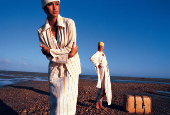 Falke Fashion St. Marie de la Mer by F.C. Gundlach (1977)