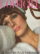 Nicole de la Marge by Roland Bianchini / L'Officiel FRA (1968.12)