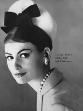 Katherine Pastrie by Henry Clarke / Vogue USA (1960.01/2)