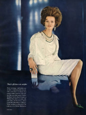 Marola Witt by Karen Radkai / Vogue USA (1960.12)