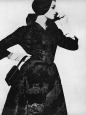 Dorothy McGowan by Tom Palumbo / Vogue USA (1961.10/2)