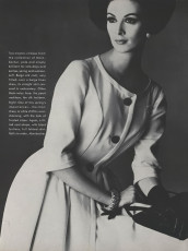 Wilhelmina Cooper by Irving Penn / Vogue USA (1962.05)