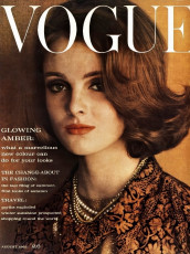 Grace Coddington by Peter Carapetian / Vogue UK (1962.08)