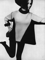 Tilly Tizzani by Irving Penn / Vogue USA (1962.08)