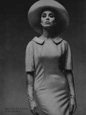 Wilhelmina Cooper by Irving Penn / Vogue USA (1963.01)