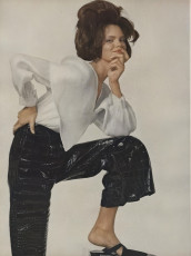 Marola Witt by Bert Stern / Vogue USA (1963.02/2)