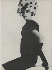 Veruschka by Irving Penn / Vogue USA (1963.03)