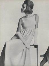 Veruschka by Irving Penn / Vogue USA (1963.03)