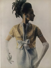 Jean Shrimpton by William Klein / Vogue USA (1963.04/2)