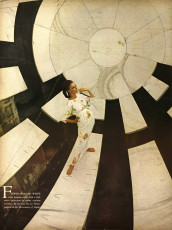 Wilhelmina Cooper by Henry Clarke / Vogue USA (1964.12)