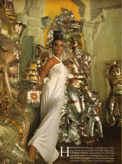 Wilhelmina Cooper by Henry Clarke / Vogue USA (1964.12)