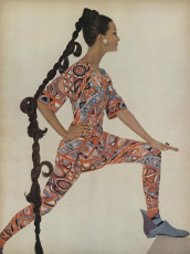 Editha Dussler by Irving Penn / Vogue USA (1965.10/2)
