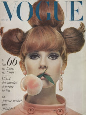 Nicole de la Marge by Guy Bourdin / Vogue FRA (1966.02)