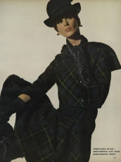 Wilhelmina Cooper by Irving Penn (Vogue USA 1966.09)