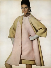 Editha Dussler by Irving Penn (Vogue USA 1966.09/2)