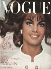 Jean Shrimpton by David Bailey / Vogue FRA (1967.01)