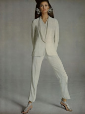 Editha Dussler by Bert Stern (Vogue USA 1967.04)