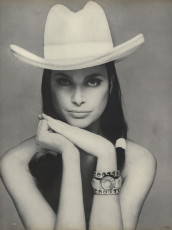 Editha Dussler by Gianni Penati (Vogue USA 1967.04/2)