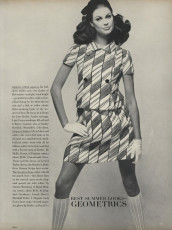 Editha Dussler by Gianni Penati (Vogue USA 1967.04/2)