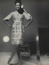Editha Dussler by Gianni Penati (Vogue USA 1967.04/2)
