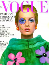 Twiggy by Richard Avedon (Vogue USA 1967.07)