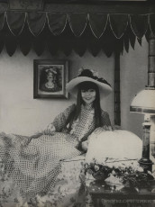 Penelope Tree by Patrick Litchfield (Vogue USA 1968.01)