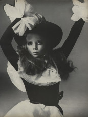 Penelope Tree by Bert Stern (Vogue USA 1968.03)