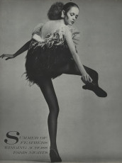 Twiggy by Richard Avedon (Vogue USA 1968.06)