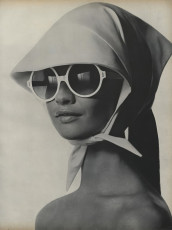 Verushcka by Irving Penn (Vogue USA 1968.06)