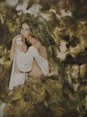 Verushcka by Franco Rubartelli (Vogue USA 1968.06)