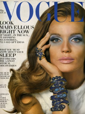 Veruschka by Irving Penn (Vogue USA 1968.11/2)