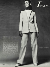 Mirella Petteni by Gian Paolo Barbieri (Vogue USA 1969.03/2)
