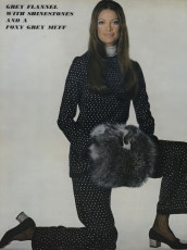 Editha Dussler by Irving Penn (Vogue USA 1969.09/2)