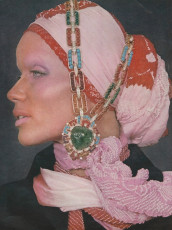 Veruschka by Franco Rubarterlli / Vogue USA (1970.03/2)
