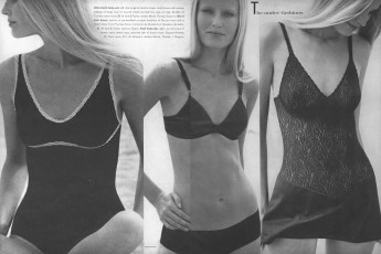 Gunilla Lindblad by Jean-Pierre Zachariasen / Vogue USA (1970.08/2)