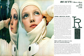 Donna Mitchell by Richard Avedon
/ Vogue USA (1971.10)