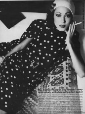 Pat Cleveland by Bob Stone / Vogue USA (1973.02)