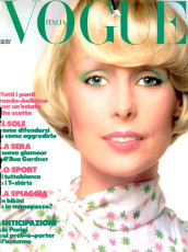 Jill Kennington by Barry Lategan / Vogue ITA (1973.06)