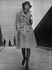 Cheryl Tiegs by Kourken Pakchanian / Vogue USA (1973.09)