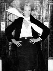 Gunilla Lindblad by Helmut Newton / Vogue USA (1973.10)