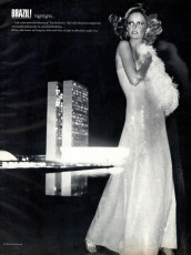 Cheryl Tiegs by Kourken Pakchanian / Vogue USA (1973.12)