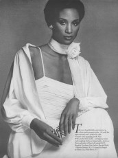 Beverly Johnson by Francesco Scavullo / Vogue USA (1974.04)
