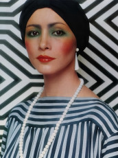 Cathee Dahmen by Barry Lategan / Vogue ITA (1975.03/2)