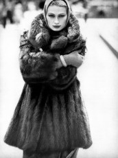 Chris Royer by Mike Reinhardt / Vogue USA (1975.09)