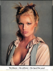 Patti Hansen by Richard Avedon / Vogue USA (1977.07)