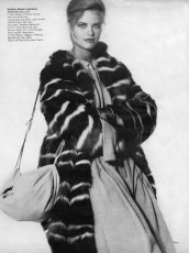 Lisa Taylor by Irving Penn / Vogue USA (1977.09)