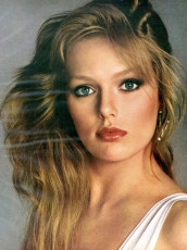 Patti Hansen by Richard Avedon / Vogue USA (1978.06)